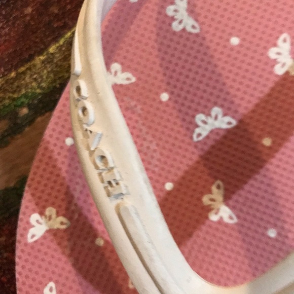 ☀️COACH Flip Flops - Picture 2 of 5